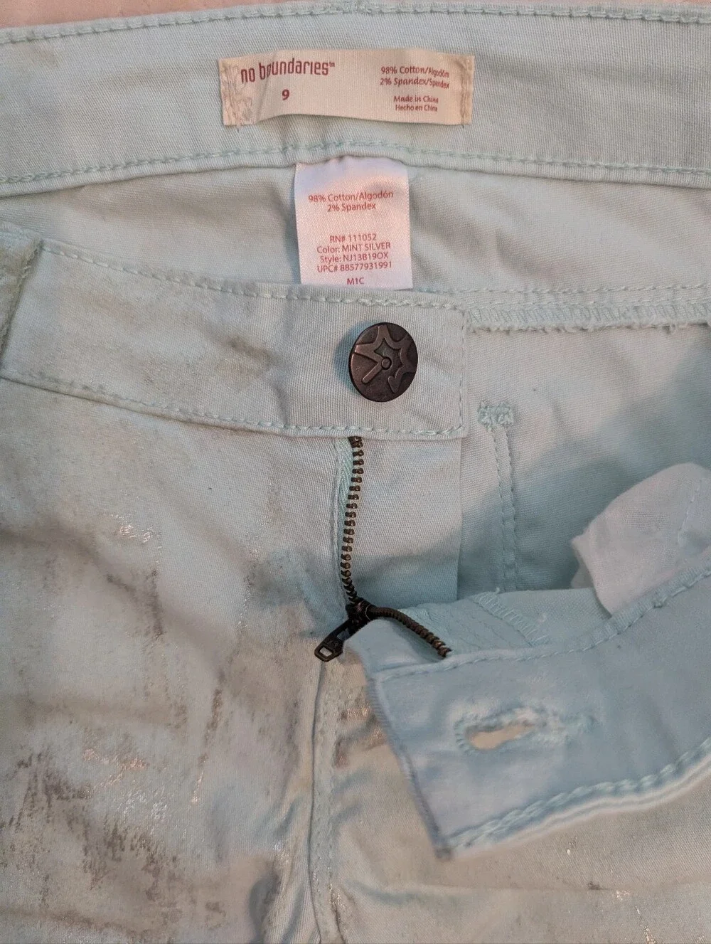 No Boundaries Mint Silver Skinny Jeans Size 9 NWOT - Picture 4 of 8